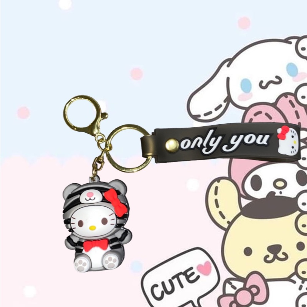 Hello Kitty Keychain 🖤❤️🤍